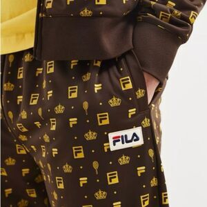 FILA for Urban Outfitters logo print track pants frees liner sz L mint condition